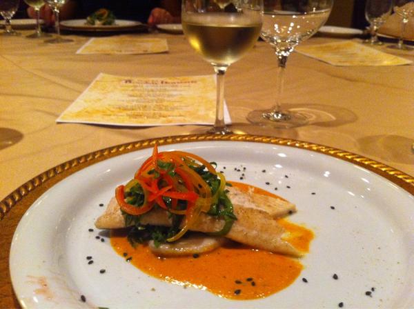 BombayHouston's tweet photo. 2nd Course: Grilled Trout and Chiffonade w/Four Graces Pinot Blanc from Willamette Valley, Oregon http://t.co/ieFtnO2S