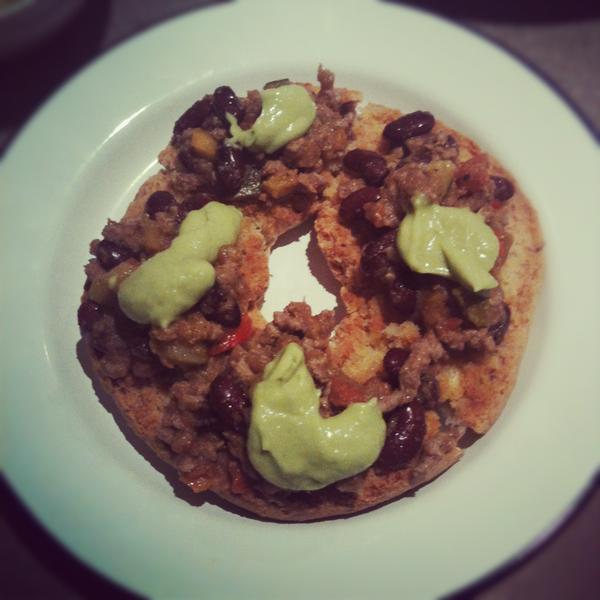 FRESELLA2012's tweet photo. We back with something hot! Today's special is RAGU' MEXICO '86. Tell us what you think, suggestions welcome. http://t.co/UPCQxOzF
