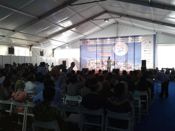 Greeners_ID's tweet photo. Yuk mampir ke Indonesia Marine &amp; Fishery Industries 2012 di Parkir Timur Senayan Jakarta 6-9Sept 10,00-17,00Wib http://t.co/kDFcJPzr