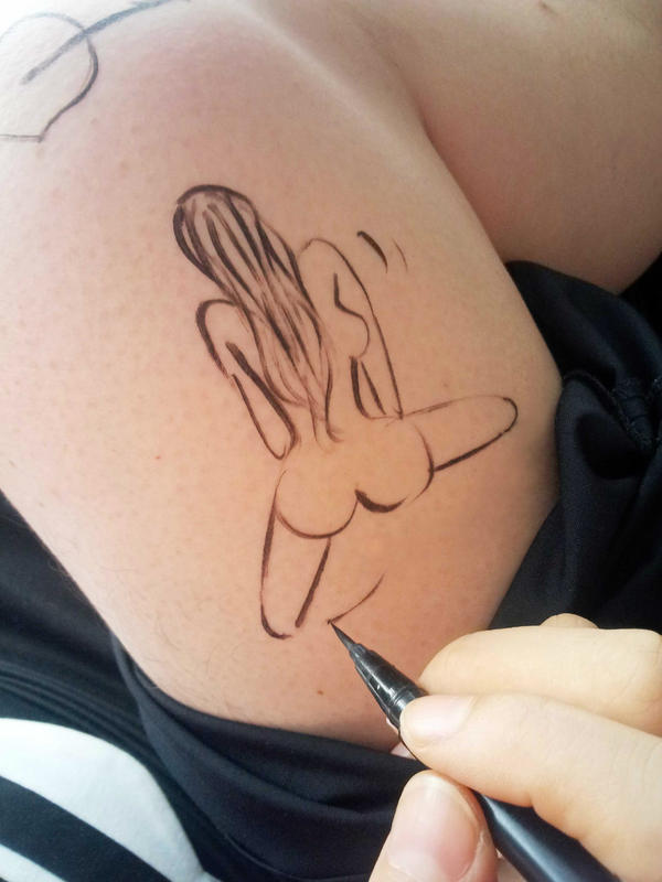 사람의 성장에도 반드시 새로운 발상의 싹이 있어야 하지요~오늘은 살아있는 바디가 화폭이 되고... 정체된 사고에 싹을 틔우며 마음이 가는데로 붓질을 해요.