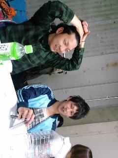 riberatateisi's tweet photo. 在学中の時のニューヨーク。
屋敷痩せてるー! http://t.co/pJuK2Aik