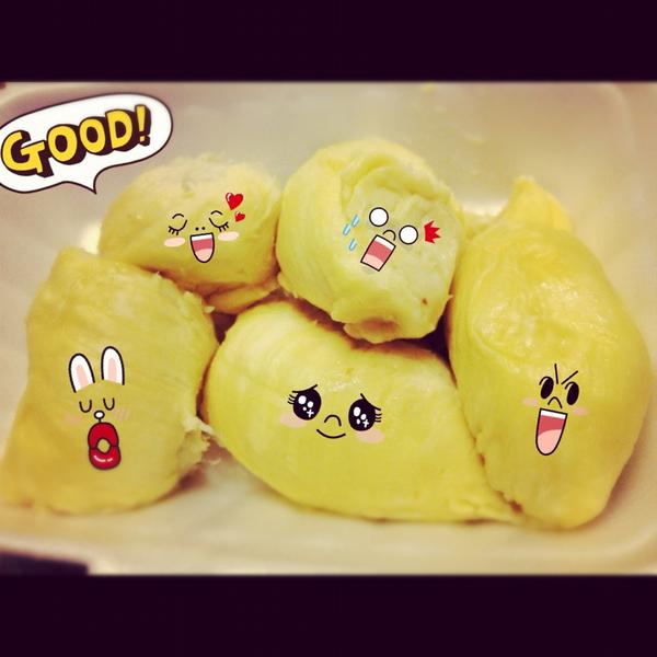 VictoriaEusebio's tweet photo. Hey guys!!!! Sorry but...Omnomnomnom!! (⌒-⌒; ) http://t.co/vPZ6f9b1
