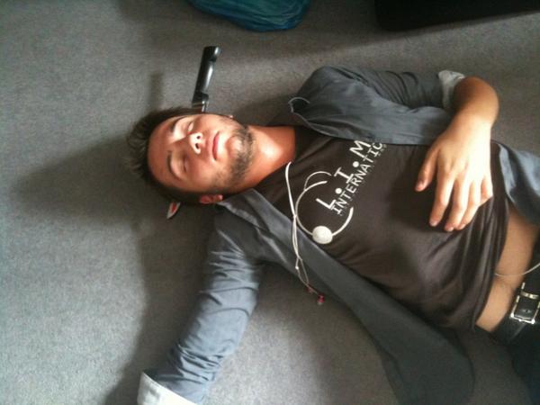 St4tus's tweet image. Oh no I died!!!!!!!