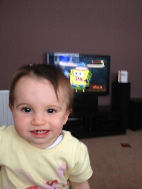 Stuballmc88's tweet image. Watching spongebob with the niece #2frontteeth