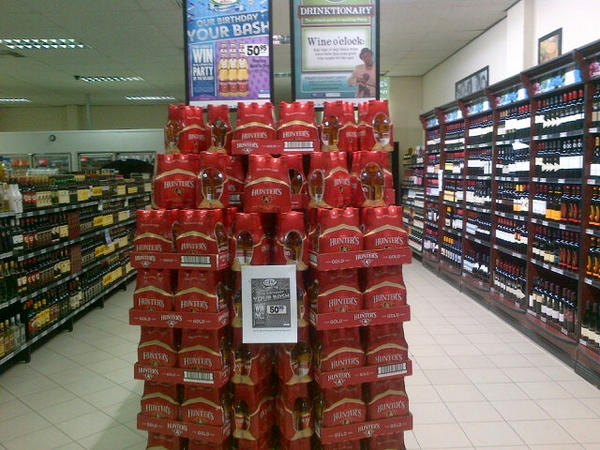 MySparBotswana's tweet photo. Hunters Gold or Dry 6's now only P50.95 per pack @Tops Marang. Tel 241 0393 http://t.co/lBfsqgOz