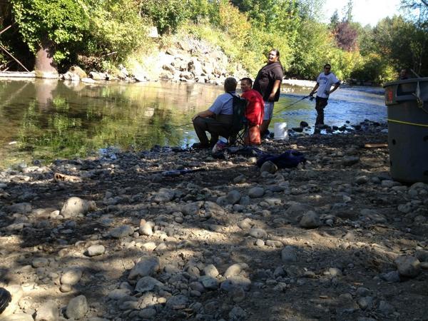 BenjaminHsieh's tweet photo. Salmon fishing http://t.co/WQAkISIX
