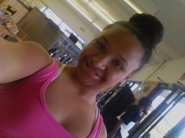 LilParkerr2012's tweet photo. I like my hair like this :) http://t.co/F30eFENH