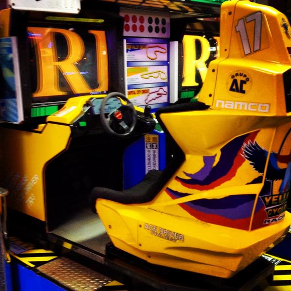 _NicoleMaria_'s tweet image. #absolutePro at this thing, 1€ a game, I was so good it kept going for 13 games , #chuffed