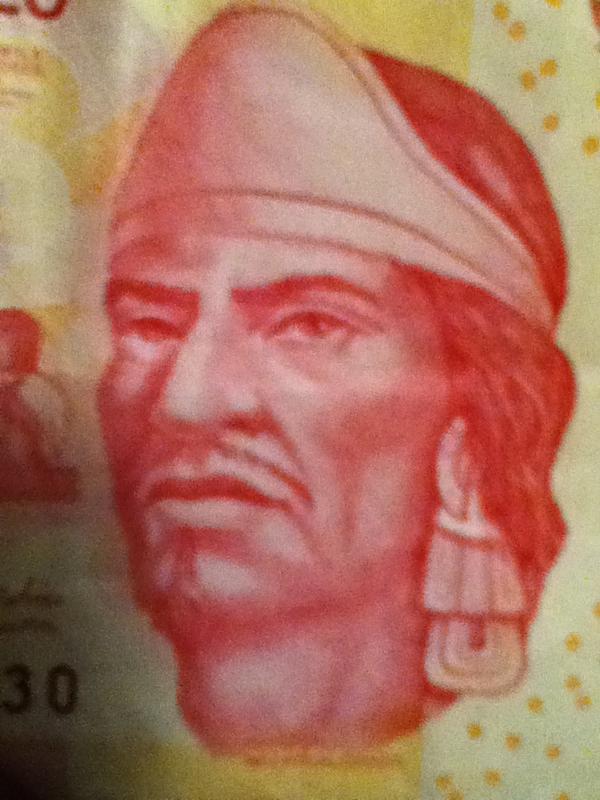 DavidsBR's tweet photo. IMPACTANTE IMAGEN DE NEZAHUALCÓYOTL @carloseslim ayuda su majestad!! http://t.co/UcgfFz3N