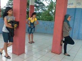 mufeasweet's tweet photo. gaLau gaLau'an bersama,.
hehe http://t.co/YhAeXF0e