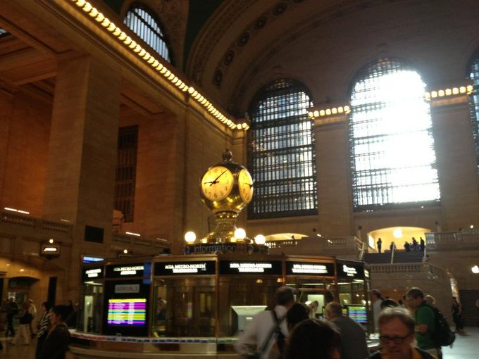 Another busy day in NYC. http://t.co/BhySbzIY