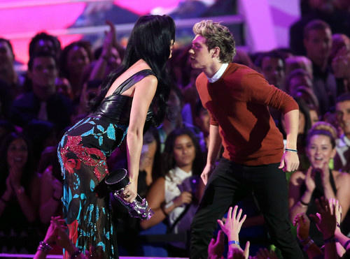 Niall Horan announces he is engaged to Katy Perry