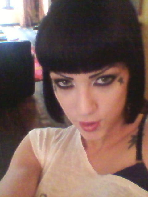 i love being on set!! i love what i do! http://t.co/JwjzrDQO<a href="/tag/supportartists"class="tags"><span>#supportartists</span></a><a href="/tag/iaminit"class="tags"><span>#iaminit</span></a>