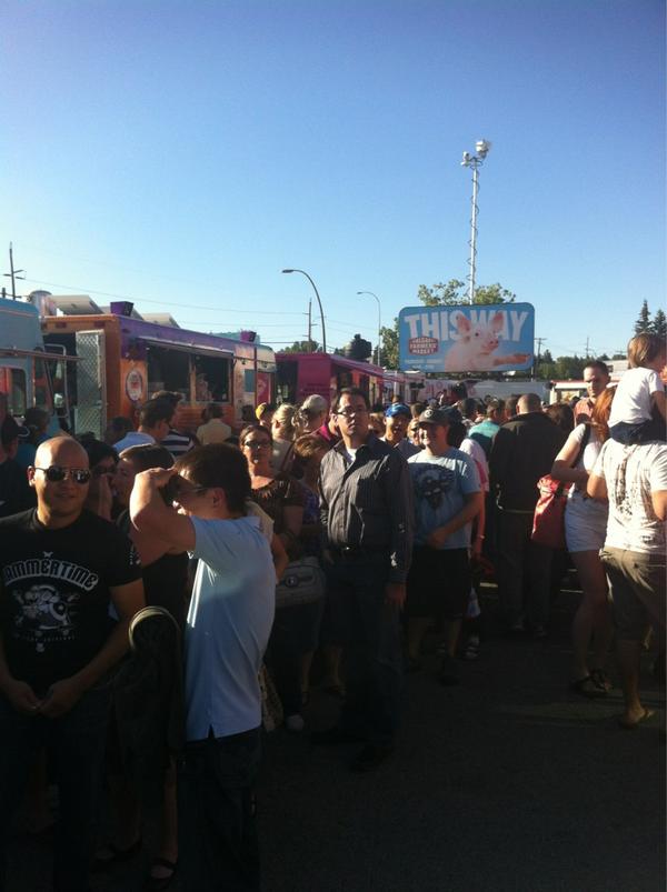 YYCFoodies's tweet photo. Wonderful turn out here at the @cgyfarmersmarkt http://t.co/ZQtF9iWu