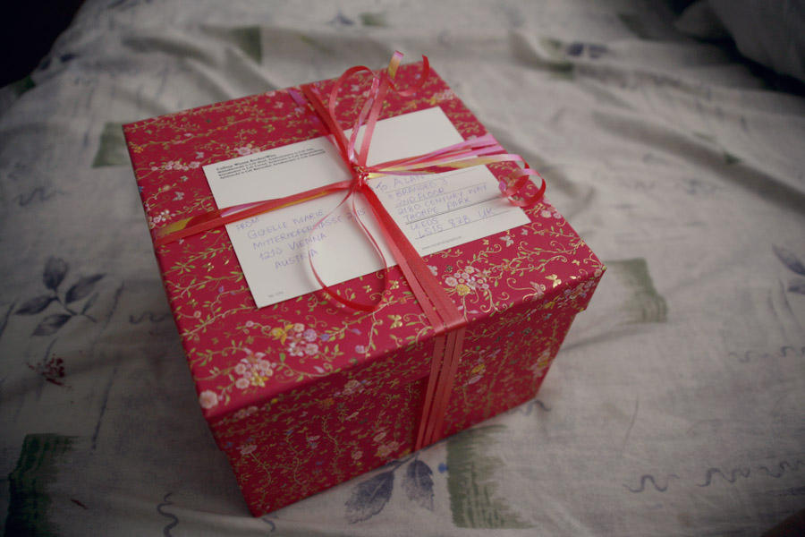 red box gift delivery