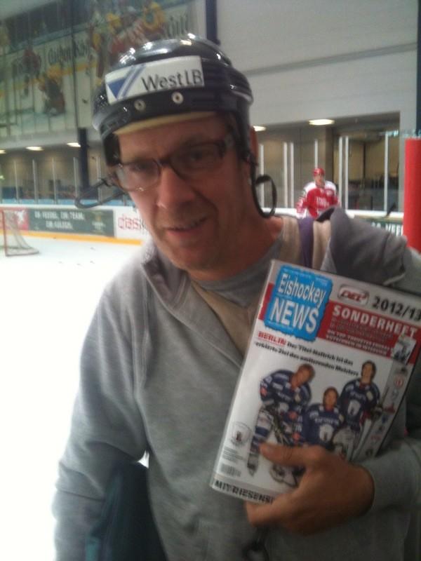 Die DEL-Saison naht. Felix Schwadorf dreht schon bei den Haien in Köln,
das Fieber steigt:-)