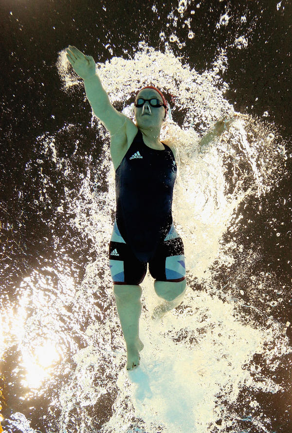 Looking pretty speedy up there <a href="/EllieSimmonds1/">Ellie Simmonds</a>! Always nice to see you in my pool. #Paralympics