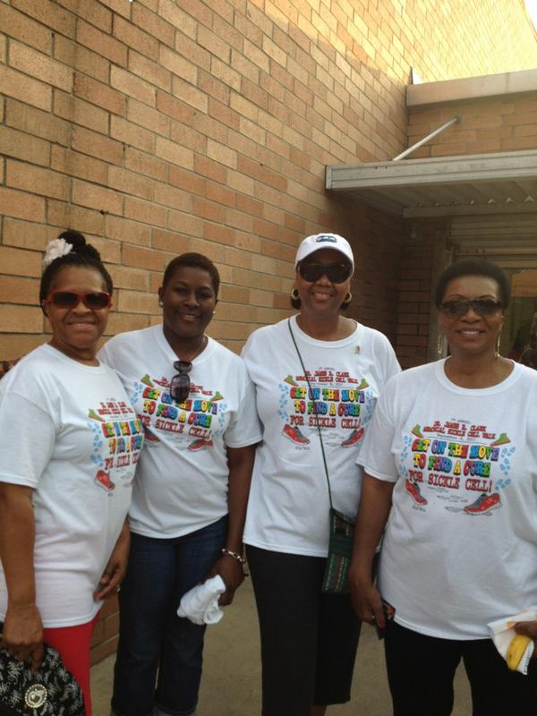 PalmettoIAAP's tweet photo. Peggie (in the IAAP hat) is hard at work organizing and networking. http://t.co/4jZiXP5U
