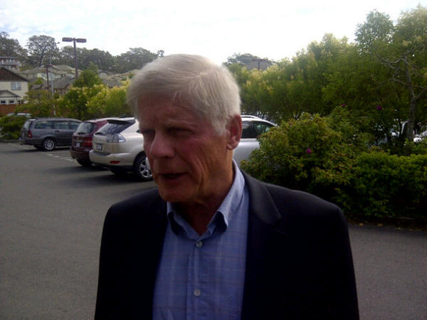 ianabailey's tweet image. Mr. Cummins says he isn't bothered by sole #BCCon MLA John van Dongen's neutrality on leadership fuss. #bcpoli