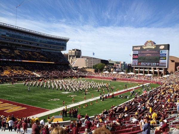 MatthewEngel's tweet image. Great day for outdoor football. #gogophers