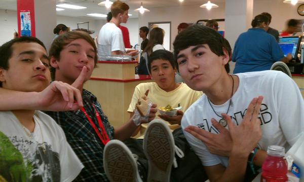 CopsPushMongo_'s tweet image. My niqqas mayn @_RageChild @CantGetRighttt @samwell241 #TrapStars
