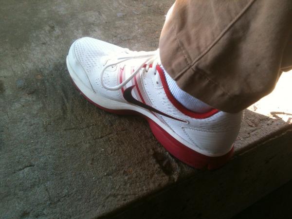 beatline's tweet photo. Nike swag http://t.co/mBeh58WF