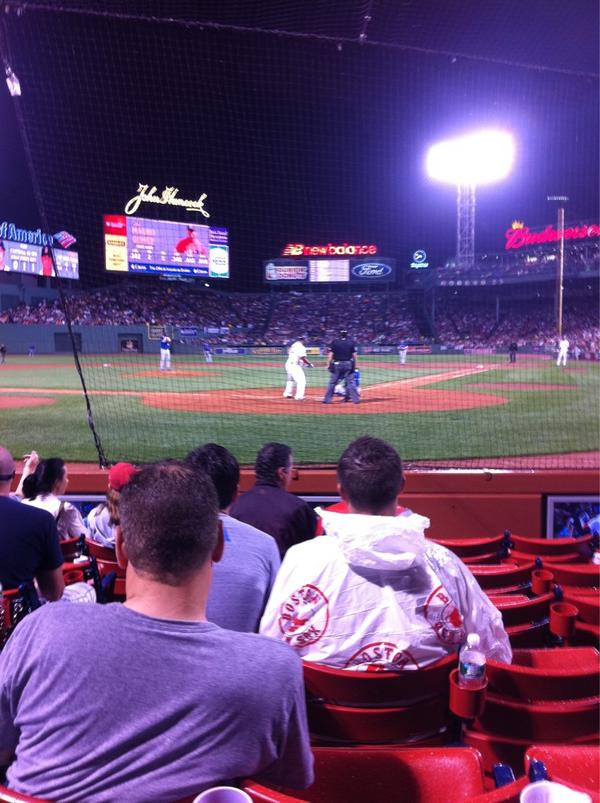 hellfish223's tweet photo. Best seats I have ever had #whothehellisatbat http://t.co/wQxdoJeO