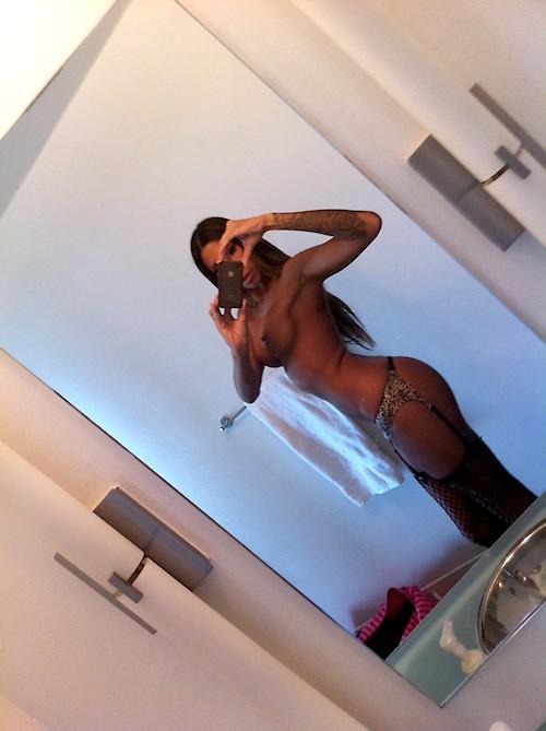 iPhoneHottiesss's tweet photo. Underwear Hottie #Selfshot #iPhonehotties RT YOUR FAVOURITE http://t.co/zVSjSdMj