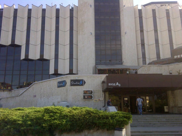 Nina_N_'s tweet photo. Zoe Sofia is gathering @ our new venue @ Studio5, NDK @10am, a former communist bldg, now used for the body of Christ http://t.co/360hGLqK