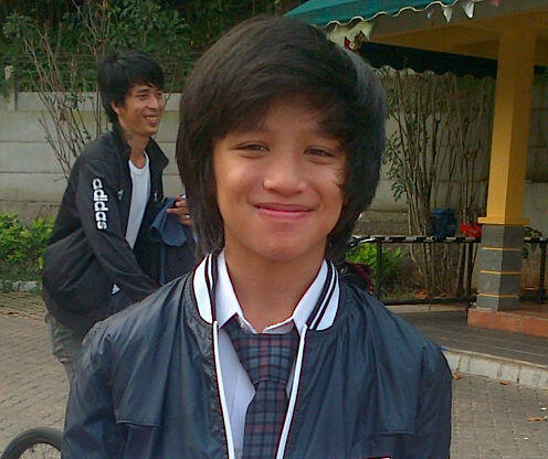 nadinedonna's tweet photo. Ih apaansih.... RT @OfficialRReady: Mimin mauu buktiin kalo Mimin udh nggak mblo. Nihh pacar Mimin... http://t.co/1pubXLzr