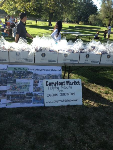 ComptonsMarket's tweet photo. McKinley Park Jog-A-Thon http://t.co/bCEzWMR1