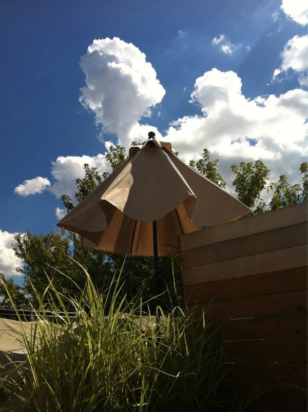 kmac8923's tweet photo. Today's weather is the definition of the most perfect weather day. @LoreneWilliams come join me, you've been missed! http://t.co/K4XXPSSx