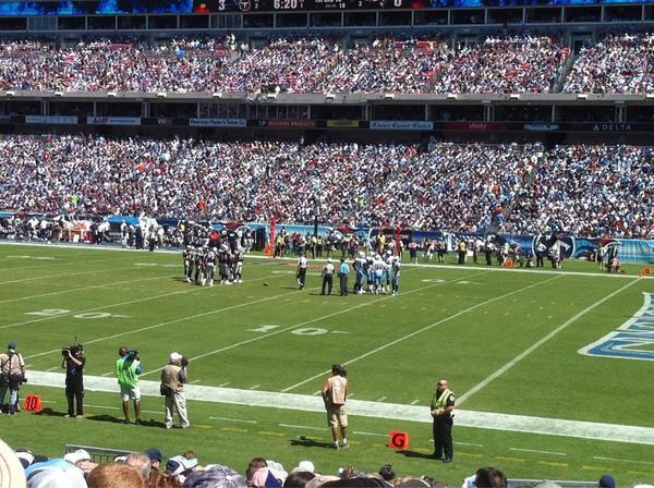 LockktUP's tweet image. #NFL opening weekend... Titans - Pats!