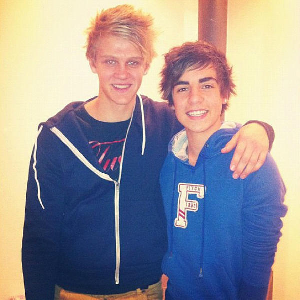 TaniaFerreri's tweet photo. This is the cutest photo of you boys @AndrewKantarias @Matt_Stent http://t.co/7QyMHpid