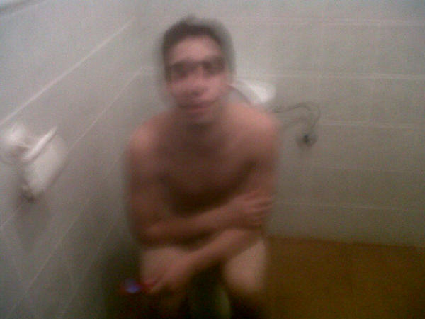 96Musikito's tweet photo. "@moska1988: El coli cagando jaja @92_dilu @96Musikito @israelovich @jcorozco24 @ferrete1 @ajferrete http://t.co/lxKVcdKB9I" @CayetanoBaca