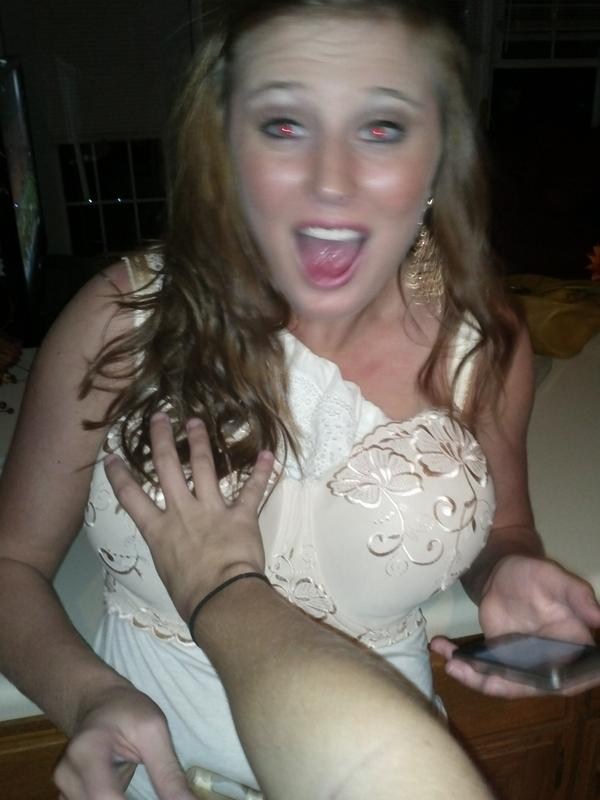 KatlynBruce's tweet image. #EmbarassYourBestfriend @Sarah_Ruth_Cole #nicebra