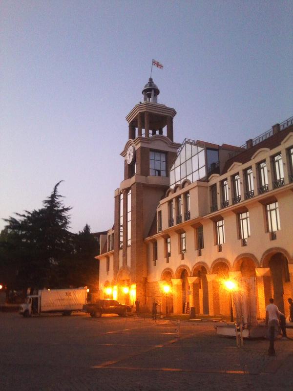 AmazingTravelGe's tweet image. Sighnaghi night