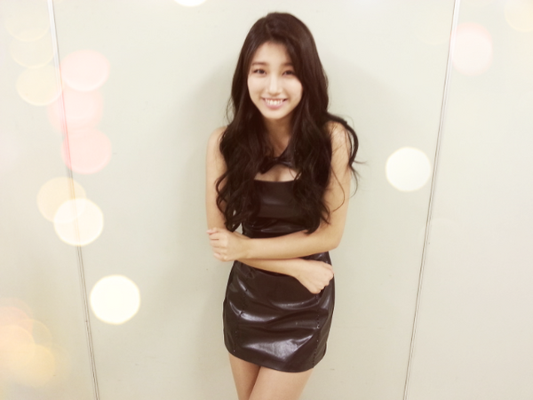 Suzy's tweet photo. 비가 많이 오는 기념으로..
뜬금없이 숮이 투척.
jyp nation 공연할때다아:
hmmnm http://t.co/AYQC7KwL