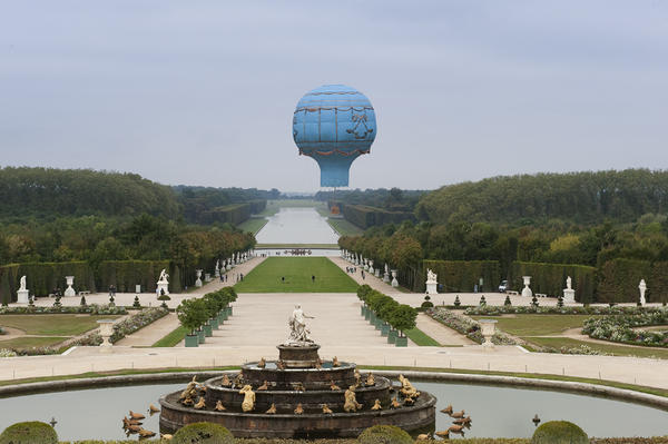 Château de Versailles on Twitter: "Lundi #jourdefermeture tournage dans les jardins d'un documentaire sur le premier vol de montgolfière à Versailles http://t.co/mpzJsfgM"