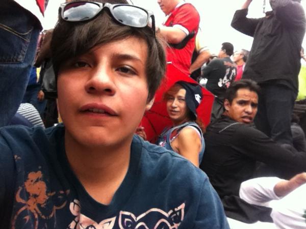 escoaid's tweet photo. encontré a @Kike_Page con los amigos que  hizo en el concierto de Paul!! http://t.co/QOxX9ulJ