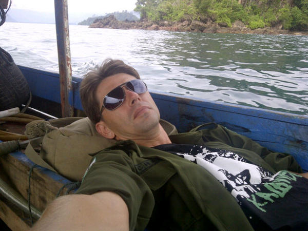 Now. Otw to marak island, at Kalaweit Sumatra with the long tailed macaque @kalaweit991FM @KalaweitAus