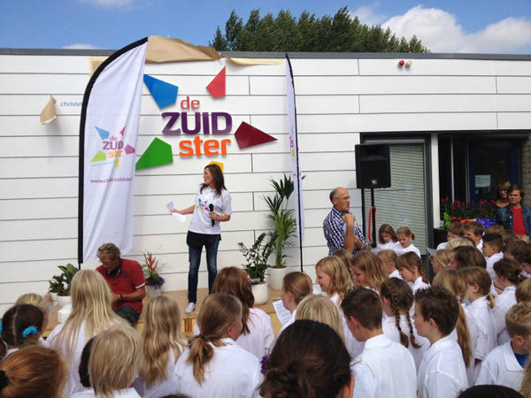 textlinereclame's tweet image. Ontwerp en realisatie nieuw #logo @Zuidster school door #textline