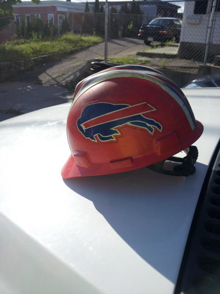 aljraz's tweet image. Even after a tough loss. I'm still showing my pride!!! #BillsMafis