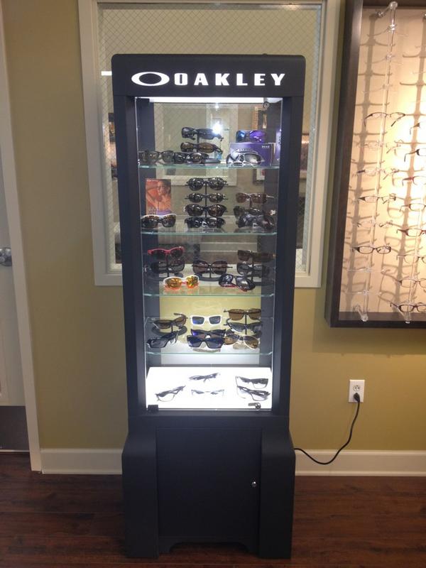 Visionsourceard's tweet image. Now selling Oakley Glasses! You'll be suprised what Oakley can do with prescription sunglasses as well.