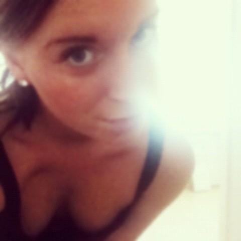 amandandreasson's tweet photo. godnatt, måndag. jag hoppas att tisdag har något bättre att komma med. http://t.co/pkuFxIN4