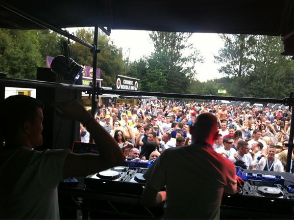 mr_b_2_u's tweet image. @mpatersondj #PITP2012 #fistpump