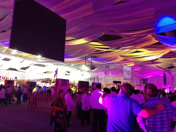 GrupoEcodsa's tweet photo. Noche Mexicana #CMP2012 ;-) http://t.co/EZBQUQHJ