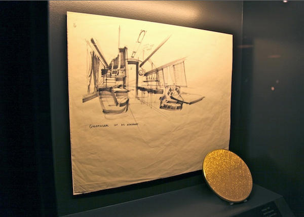 OlaStray's tweet photo. #designproposal for #goldfingers #jetplane http://t.co/CePxxVzM