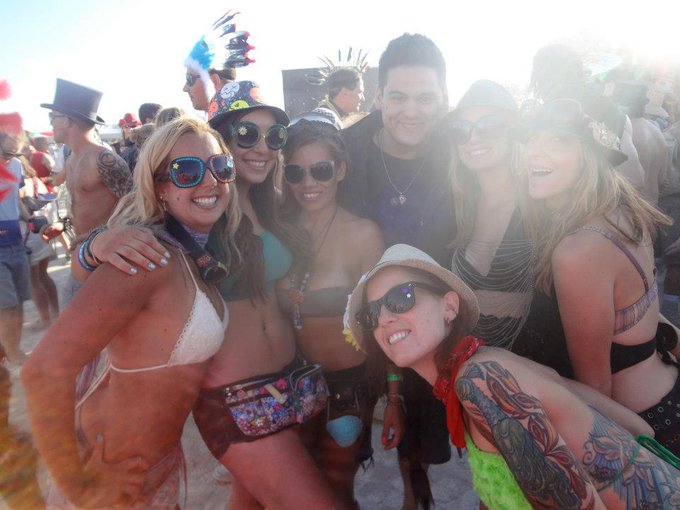 another #BurningMan pic with cool peeps and @KinzieKenner - #BlackRockCity http://t.co/Of1A9qma<a href="/tag/burningman"class="tags">#BurningMan</a><a class="tags" target="_blank" title="On Twitter" href="/?out=eyJ0eXAiOiJKV1QiLCJhbGciOiJIUzUxMiJ9.eyJpYXQiOjE3MjIyODI5ODAsImlzcyI6InR3cG9ybnN0YXJzLmNvbSIsIm5iZiI6MTcyMjI4Mjk4MCwiZXhwIjoxNzUzODE4OTgwLCJyZWRpcmVjdF91cmwiOiJodHRwczovL3R3aXR0ZXIuY29tL0tpbnppZUtlbm5lciJ9.UFPJjst-oiVmbOwhGNvoYzWyfLXcylI6fOLHwvPU4qalruguFZrgTJWf9Ev_H0QPdmfhSklr0Aqvl6_iYYMRAQ">@KinzieKenner</a><a href="/tag/blackrockcity"class="tags"><span>#blackrockcity</span></a>