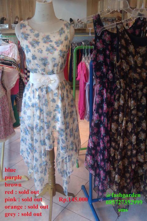 fashgarden's tweet photo. DRESS cantik bagi yg mau nambah koleksi dress nya silakan dipilih say .
CODE :1127 dress SA http://t.co/7NdnarBA